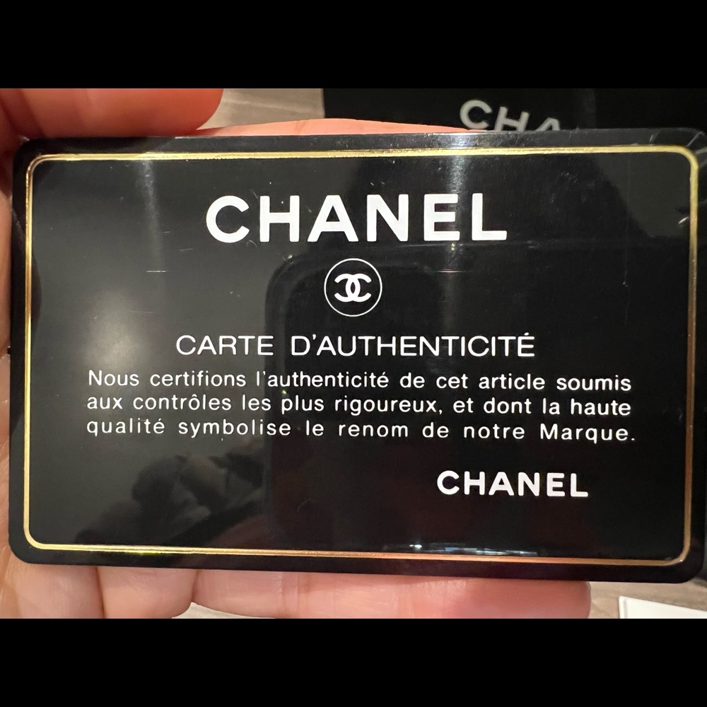 🍒Authentic Chanel Wallet and O-phone holder - Picture 7 of 11